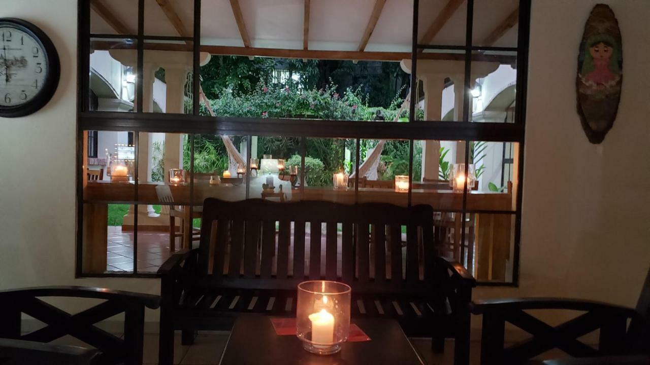 Domus Hotel サンサルバドル エクステリア 写真